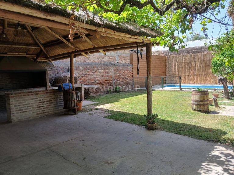 Galpon en Alquiler en Capital, Mendoza