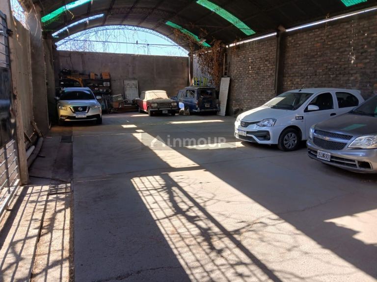 Galpon en Alquiler en Capital, Mendoza