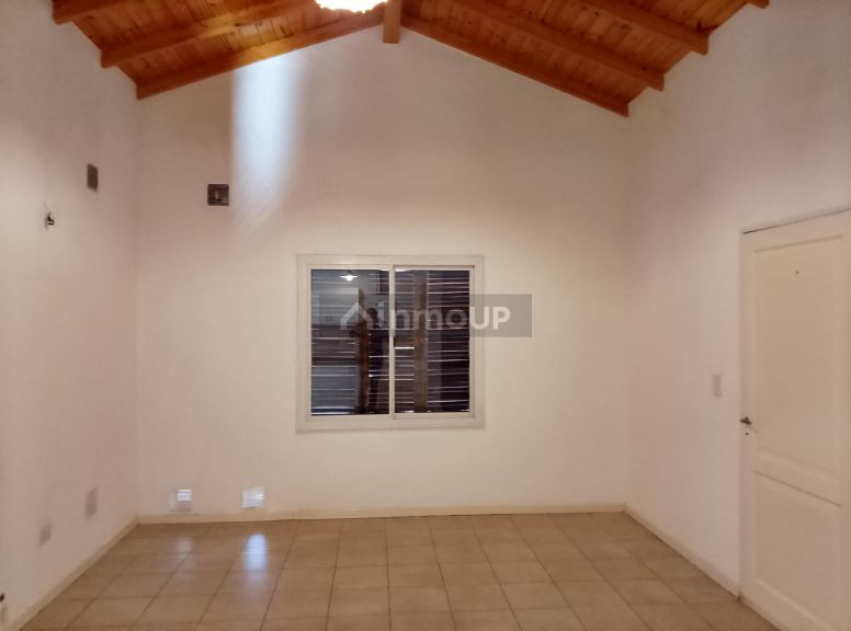 Casa en Alquiler en Maipu, Mendoza