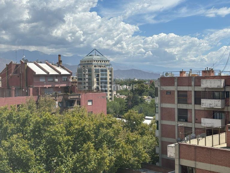 Departamento en Alquiler en Capital, Mendoza