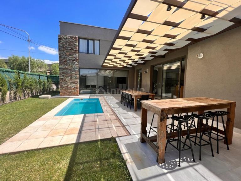 Casa en Venta en Las Heras, Mendoza