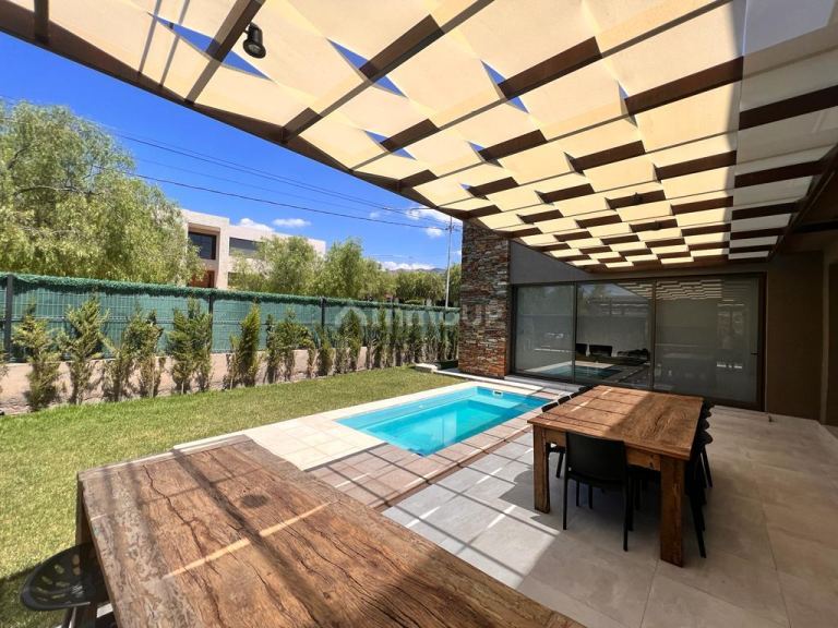 Casa en Venta en Las Heras, Mendoza