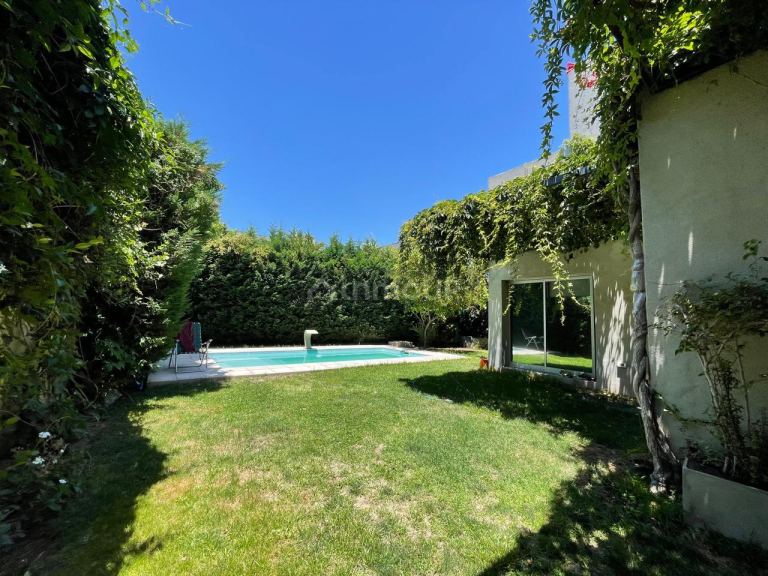 Casa en Venta en Guaymallen, Mendoza