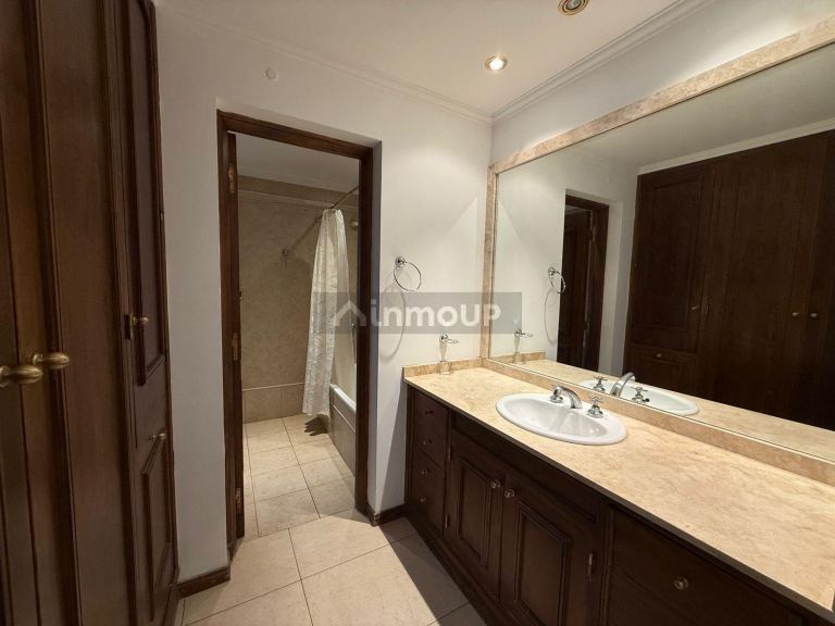 Casa en Alquiler en Capital, Mendoza