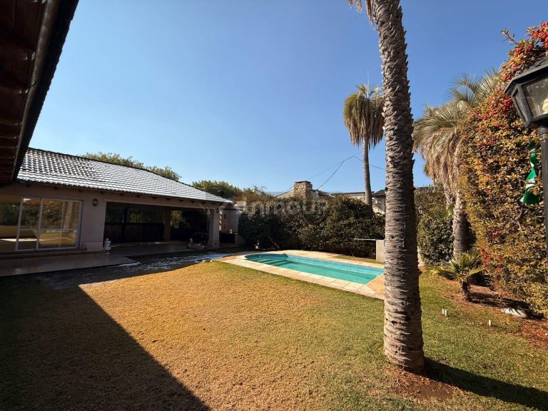 Casa en Alquiler en Capital, Mendoza