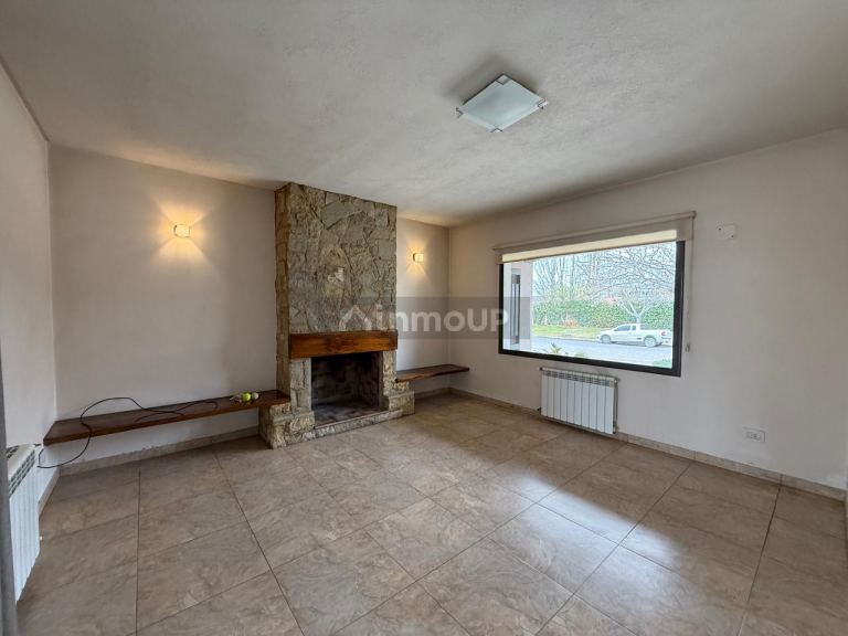 Casa en Alquiler en Maipu, Mendoza