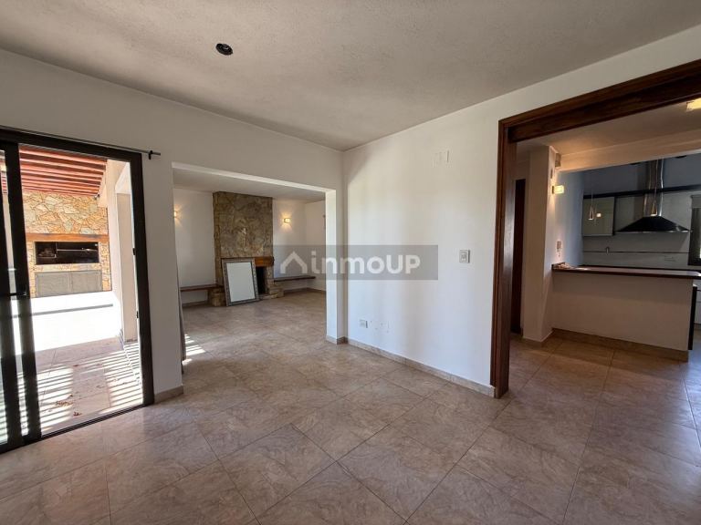 Casa en Alquiler en Maipu, Mendoza