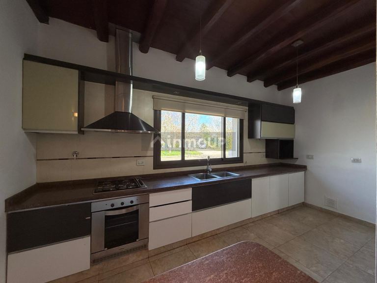 Casa en Alquiler en Maipu, Mendoza