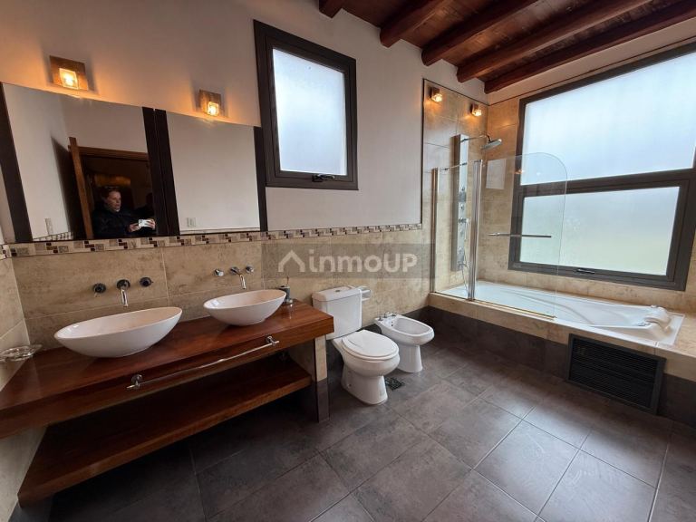 Casa en Alquiler en Maipu, Mendoza