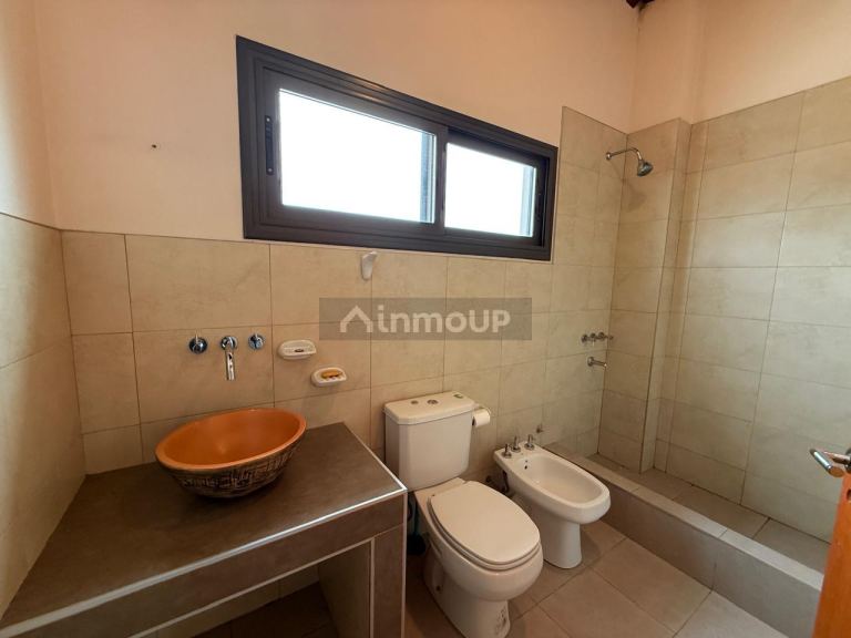 Casa en Alquiler en Maipu, Mendoza