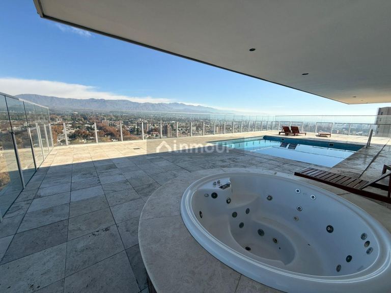 Departamento en Alquiler en Capital, Mendoza