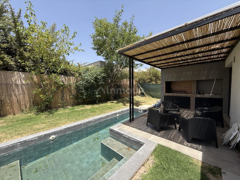 Casa en Alquiler en Maipu, Mendoza