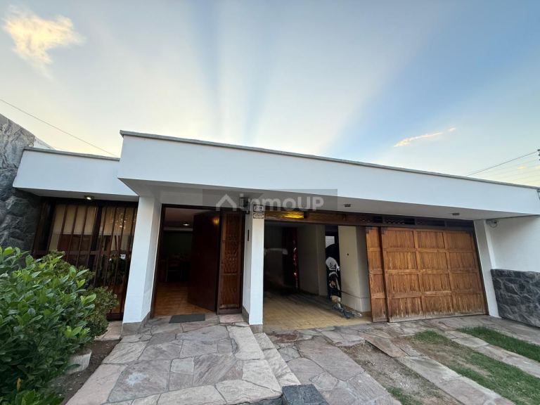 Casa en Venta en Las Heras, Mendoza
