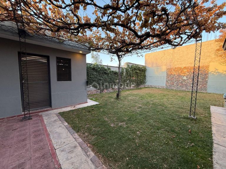 Casa en Venta en Godoy Cruz, Mendoza