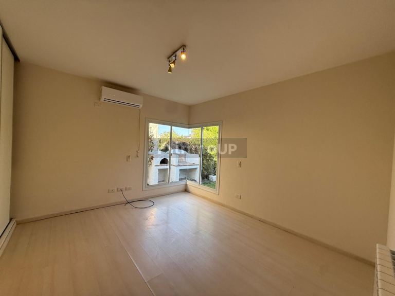 Casa en Venta en Las Heras, Mendoza - USD 215.000 | Inmoup - 13