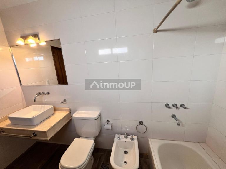 Casa en Venta en Capital, Mendoza - USD 350.000 | Inmoup - 9