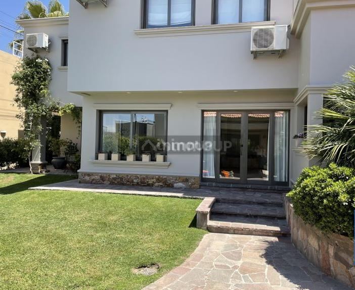 Casa en Venta en Capital, Mendoza