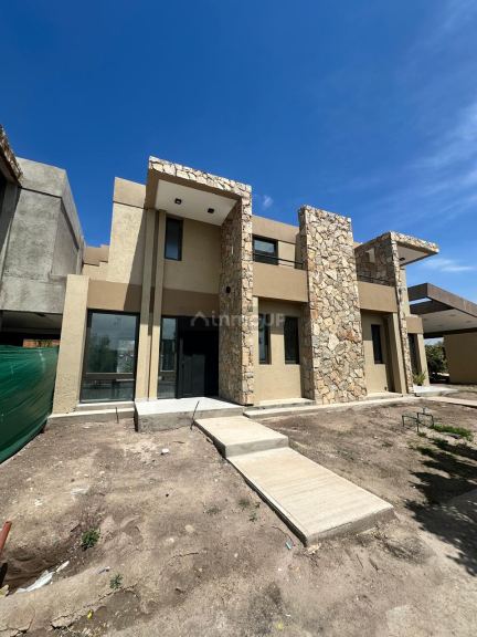 Duplex en Venta en Lujan de Cuyo, Mendoza