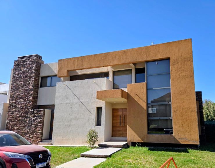 Casa en Venta en Maipu, Mendoza