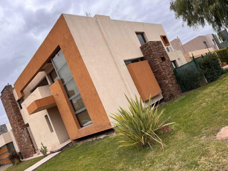 Casa en Venta en Maipu, Mendoza