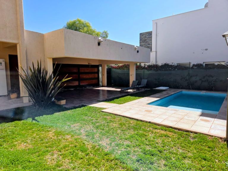 Casa en Venta en Maipu, Mendoza