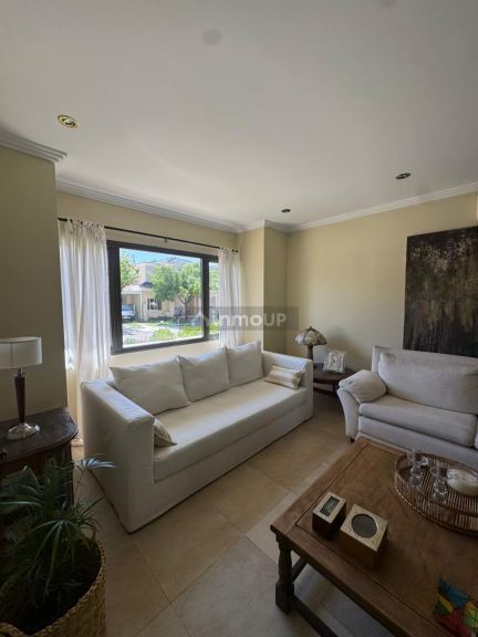 Casa en Alquiler en Godoy Cruz, Mendoza