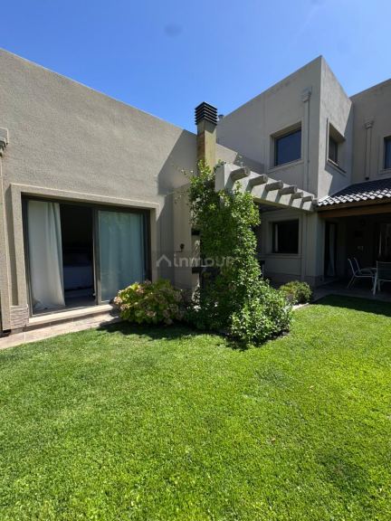 Casa en Alquiler en Godoy Cruz, Mendoza