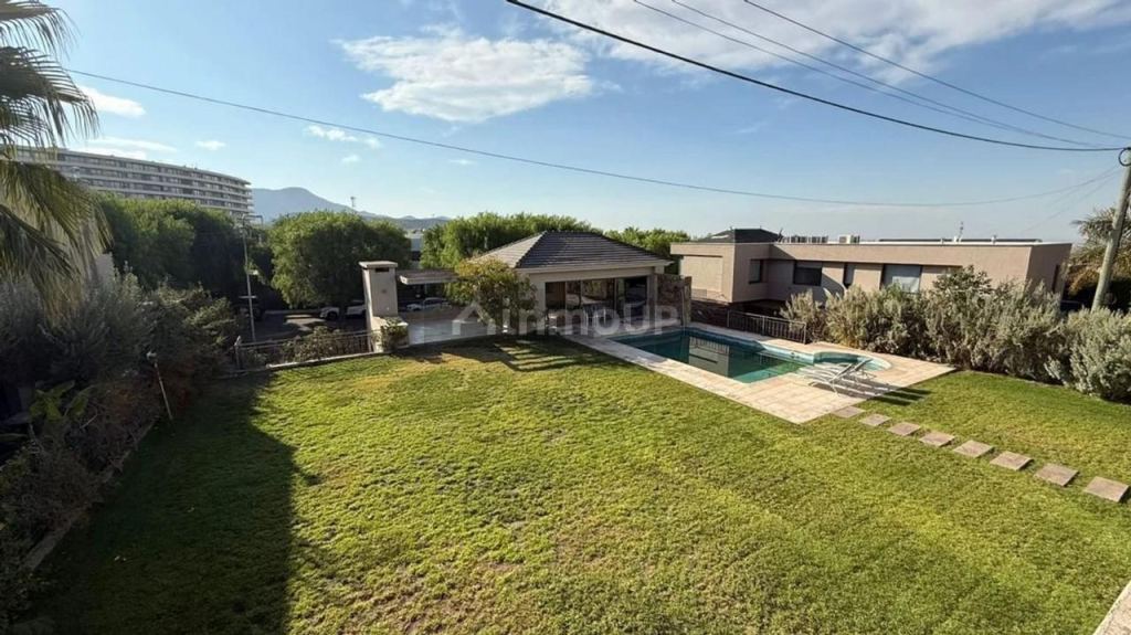 Casa en Venta en Capital, Mendoza