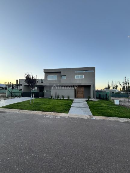 Casa en Alquiler en Lujan de Cuyo, Mendoza