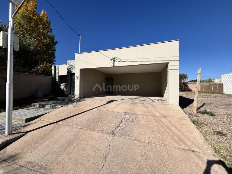 Casa en Alquiler en Maipu, Mendoza