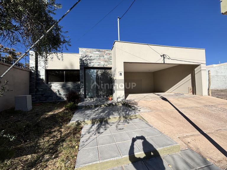 Casa en Alquiler en Maipu, Mendoza