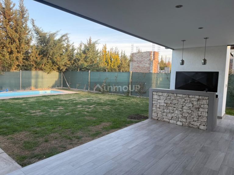 Casa en Alquiler en Lujan de Cuyo, Mendoza - $ 2.400.000 | Inmoup - 10