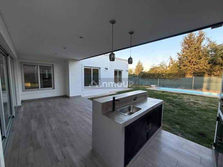 Casa en Alquiler en Lujan de Cuyo, Mendoza - $ 2.400.000 | Inmoup - 7