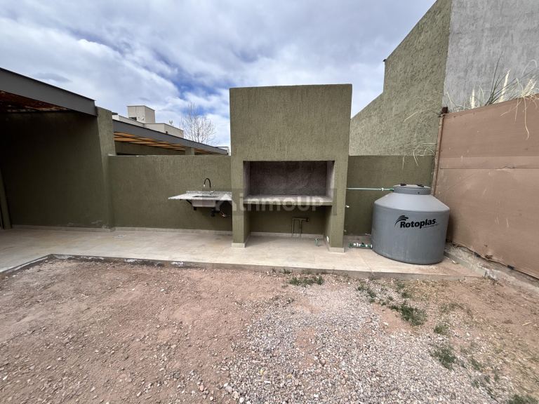 Casa en Alquiler en Maipu, Mendoza