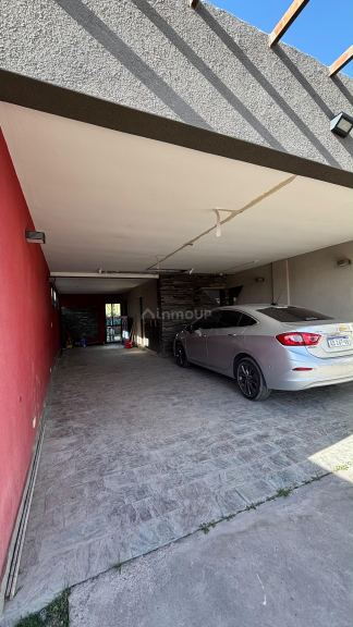 Casa en Venta en Guaymallen, Mendoza - USD 255.000 | Inmoup - 13