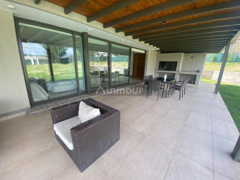 Casa en Alquiler en Lujan de Cuyo, Mendoza