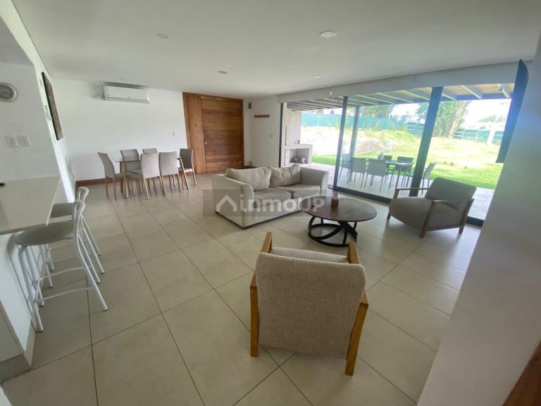 Casa en Alquiler en Lujan de Cuyo, Mendoza