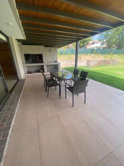 Casa en Alquiler en Lujan de Cuyo, Mendoza