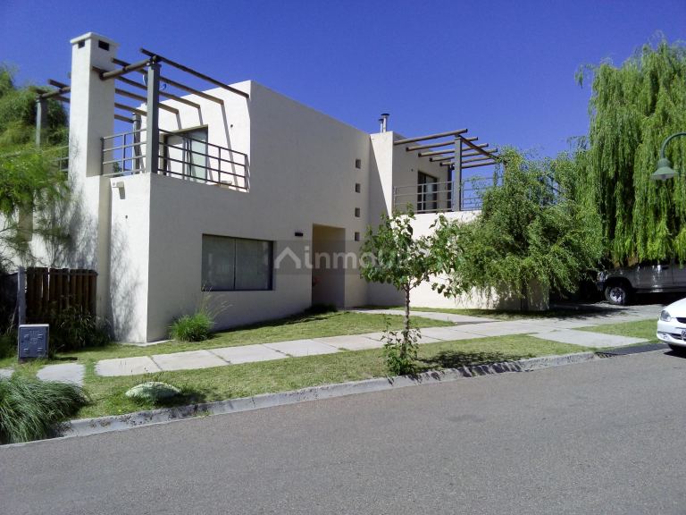 Casa en Venta en Lujan de Cuyo, Mendoza