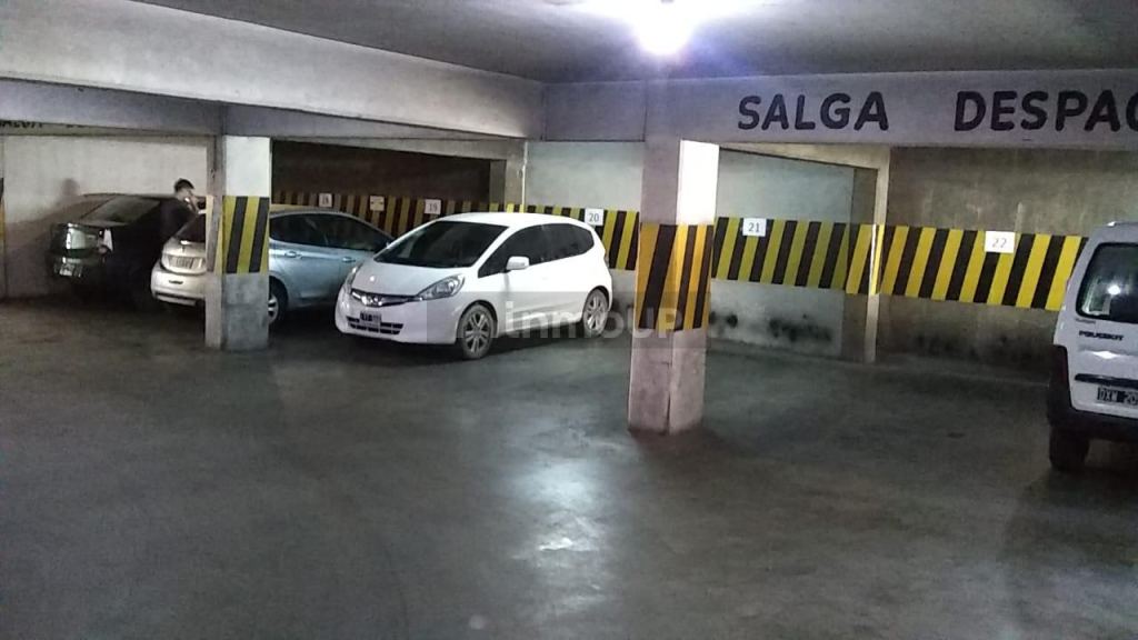 Playa de Estacionamiento en Venta en Capital, Mendoza