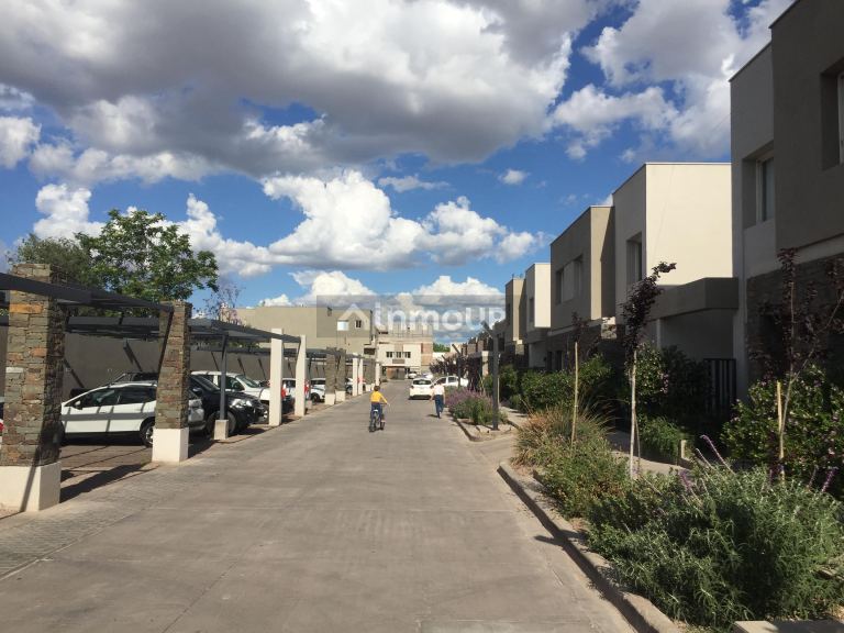 Duplex en Venta en Guaymallen, Mendoza