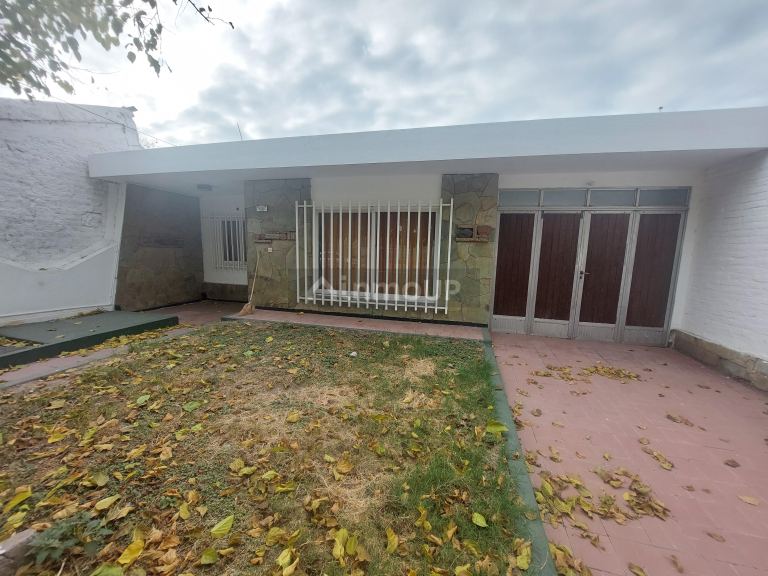 Casa en Alquiler en Maipu, Mendoza