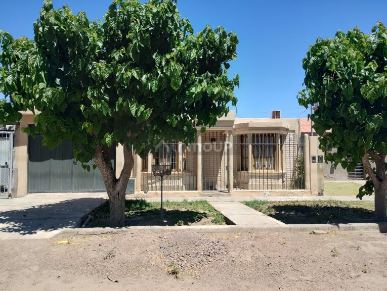 Casa en Venta en San Martin, Mendoza