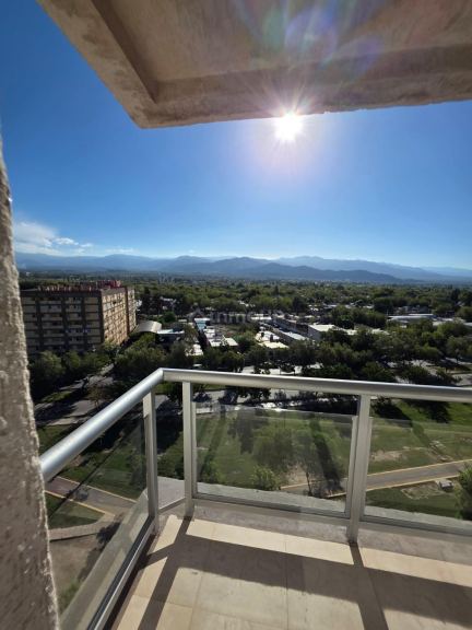 Departamento en Alquiler en Capital, Mendoza