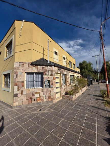 Capital Dr Milstein y Carrillo