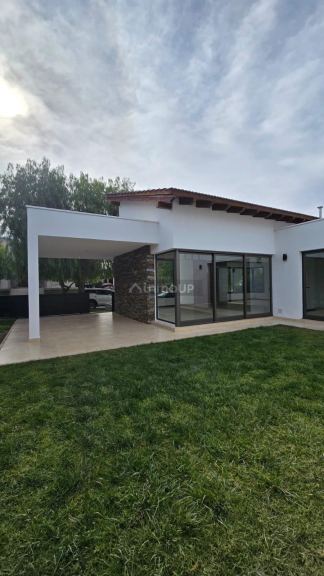 Casa en Alquiler en Capital, Mendoza
