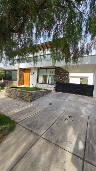 Casa en Alquiler en Capital, Mendoza
