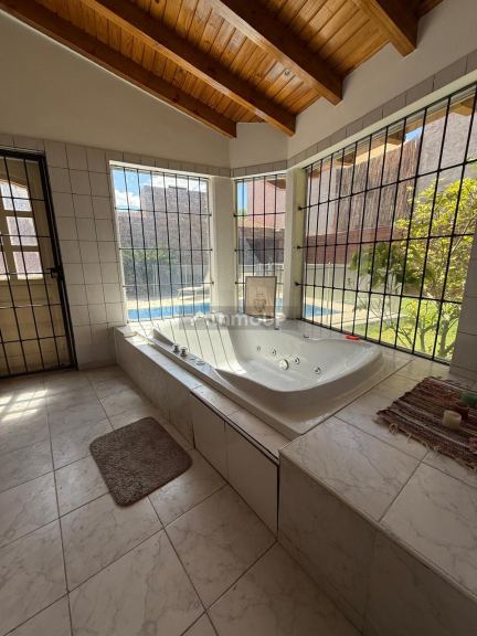Casa en Alquiler en Capital, Mendoza