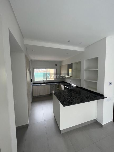 Casa en Alquiler en Maipu, Mendoza