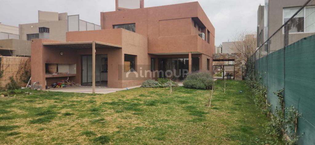Casa en Alquiler en Lujan de Cuyo, Mendoza
